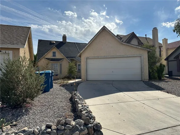 6597 Lemitar Dr, Las Vegas, NV 89108