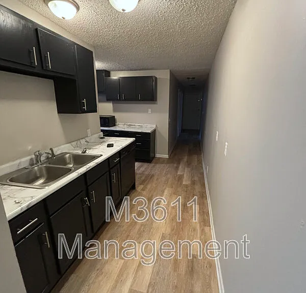 911 Washington St #3 — Photo 2