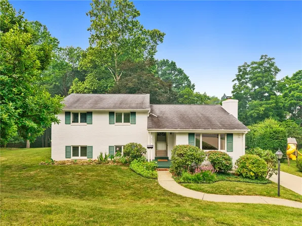 324 Haugh Dr, Pittsburgh, PA 15237