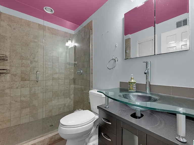 373 Laredo Dr — Photo 24
