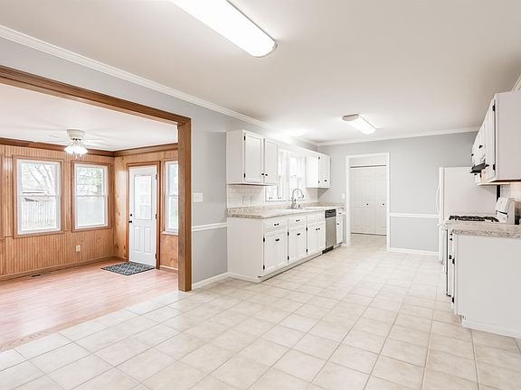 5th image of 505 Greenleaf Ave