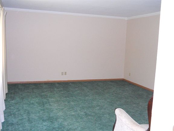 3rd image of 419 Strodman Ave