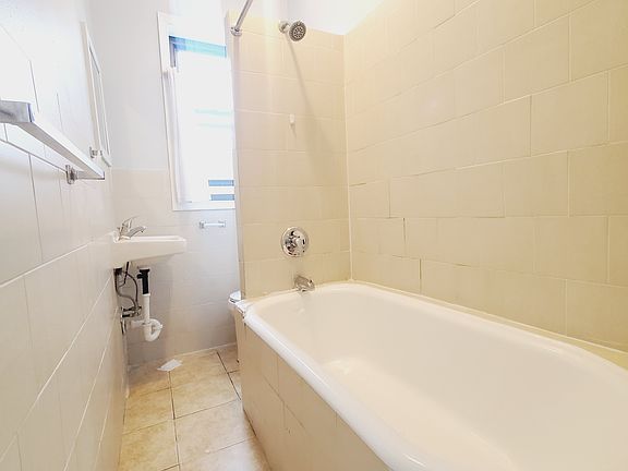 5th image of 2671 John F Kennedy Blvd APT 38