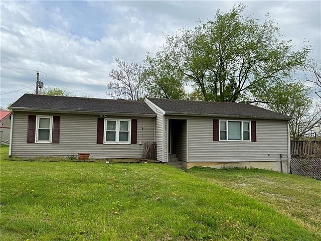 1st image of 3267 Walnut Cir