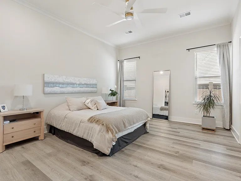 4652 Silas Ave — Photo 17