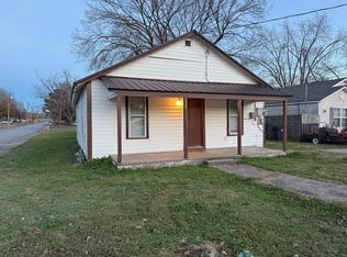 501 S Cleveland St, Springdale, AR 72764