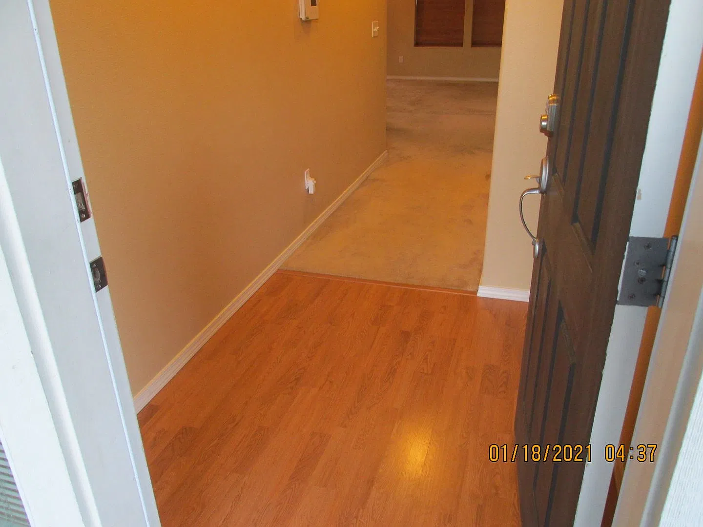 4 Br 2.5 bth + Loft! Large Rooms, 2 car- garage, Neighborhood Park ! Fenced backyard — Photo 3