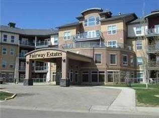 5040 E 53rd St #413, Sylvan Lake, AB T4S0A1