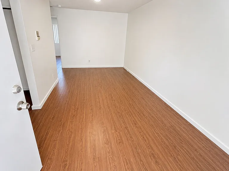 6448 Troost Ave #5 — Photo 4