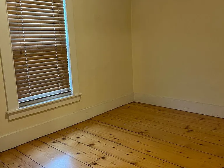 16 Maple St — Photo 10