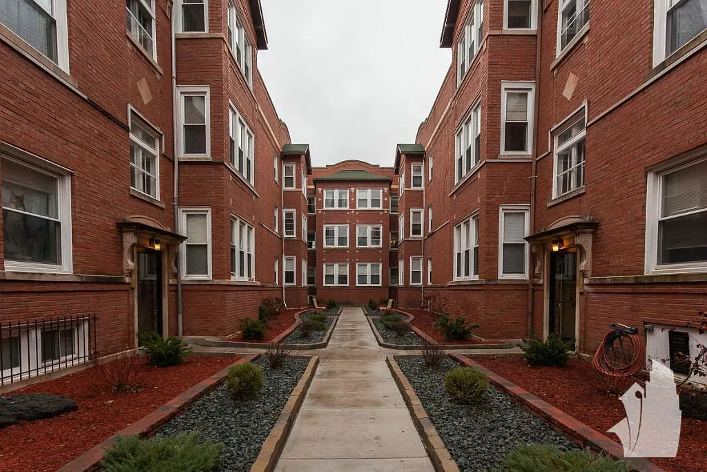 2 bed, 900 sqft, $2,695 — Photo 4