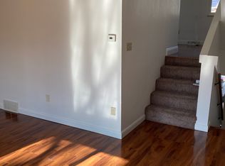 843 Lindenwood Dr, Pittsburgh, PA 15234