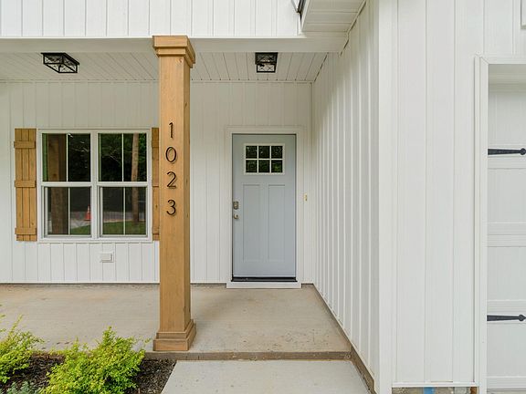 4th image of 1023 N 60th Street Ave