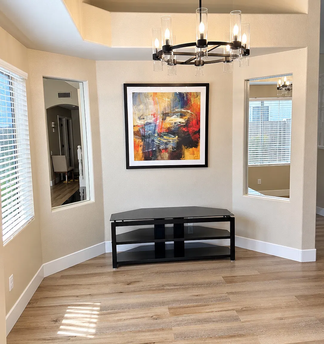 4 bed, 2.5 bath, 2331 sqft, $3,500 — Photo 4