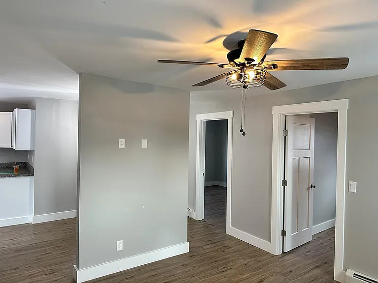 34 Windsor St #1 — Photo 5