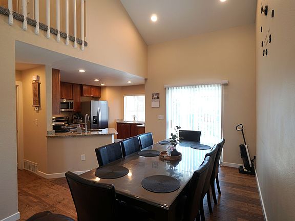 5th image of 7980 Camfield Cir