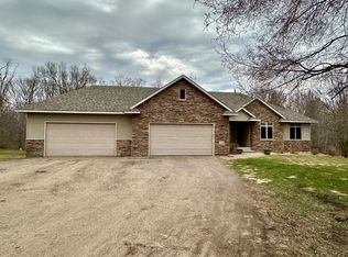 3243 Sullivan Wood Trl NW, Isanti, MN 55040