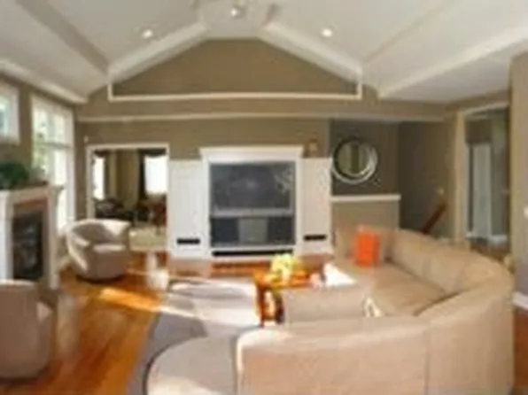 5072 Nature Trl, Cincinnati, OH 45244