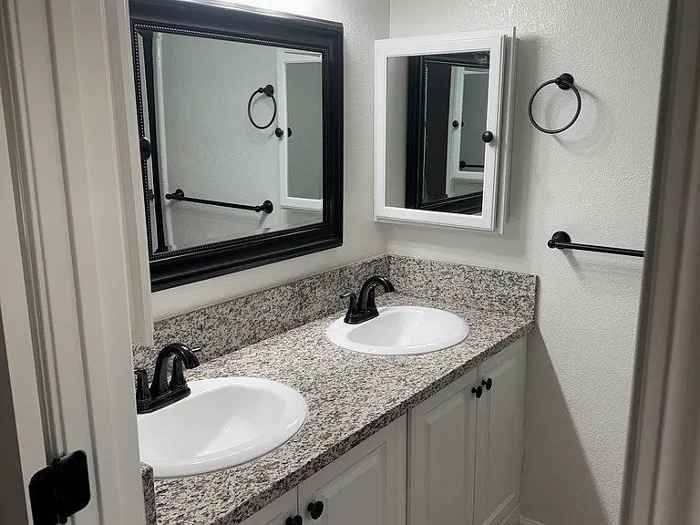 311 W Holland Ave #104 — Photo 9