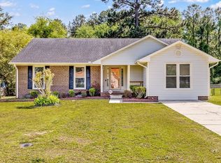 6837 Woodmark Dr, Fayetteville, NC 28314