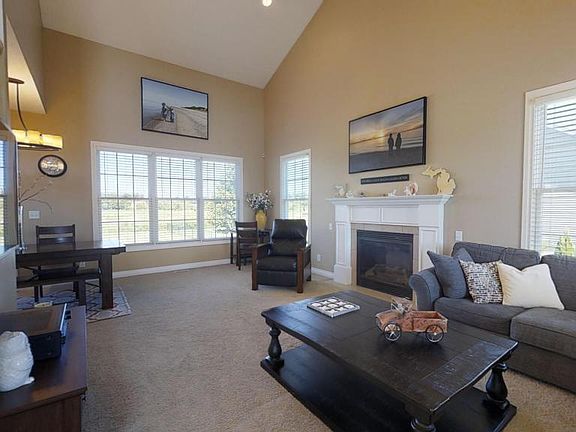 2nd image of 4698 Lauren Ln