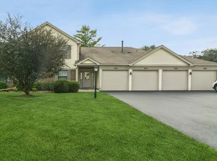 5160 Coventry Ln, Gurnee, IL 60031