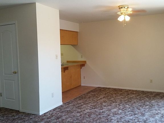 4th image of 407 South St #B