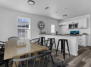 304 3rd St, Bonham, TX 75418