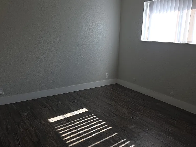 4952 Kentfield Rd — Photo 5