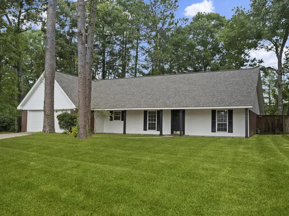 201 Somerset Dr, Hattiesburg, MS 39402
