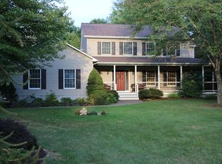 40 Croniser Dr, Hopewell Junction, NY 12533