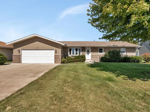 210 W Spring Rd, Coal City, IL 60416