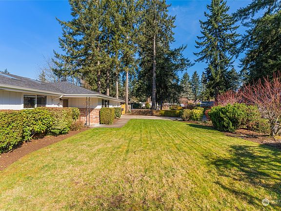 3rd image of 12214 SW Shadywood Lane