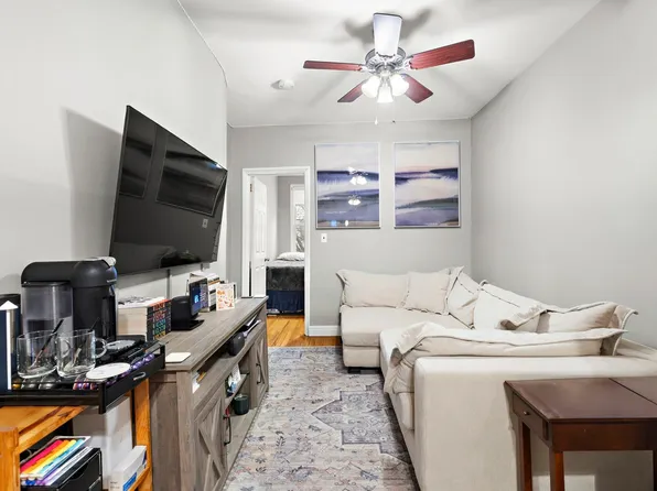 410 Adams Street image 3 of 13