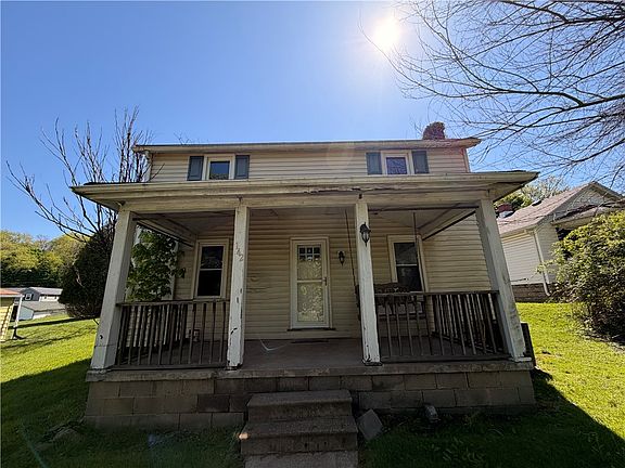 2nd image of 142 Community Park Rd S