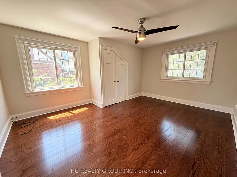 398 Maple Ave — Photo 26
