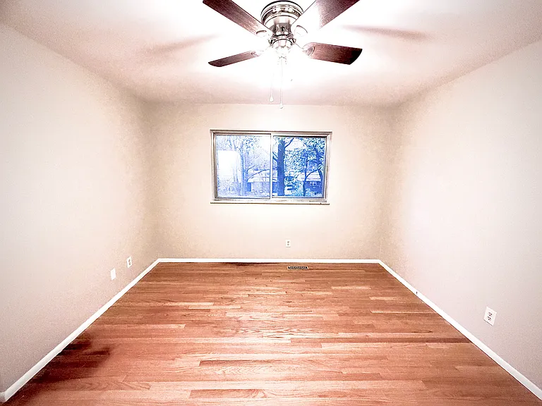 1010 Pawtuckette Dr — Photo 16