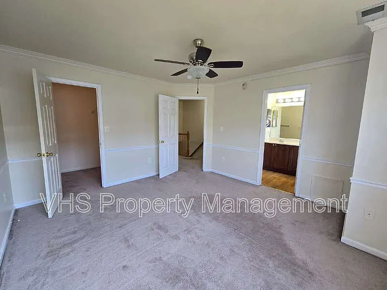 6186 Library Ln — Photo 23