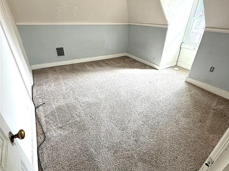 839 McCartney St #2 — Photo 10