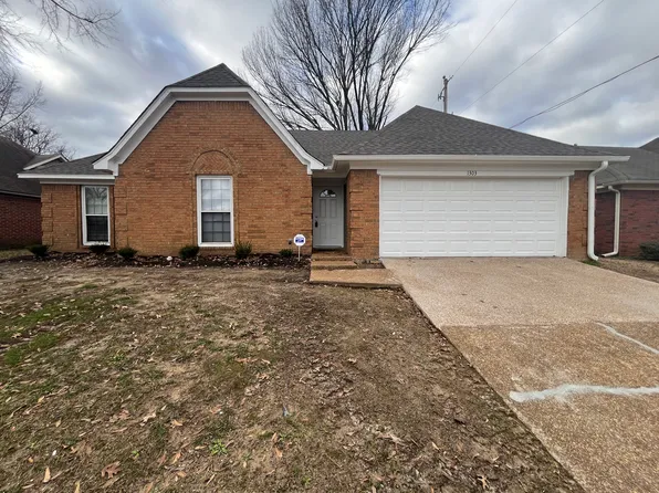 1303 Creeks Edge Dr, Cordova, TN 38016