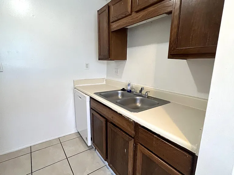 9617 Smith Ave #B — Photo 5