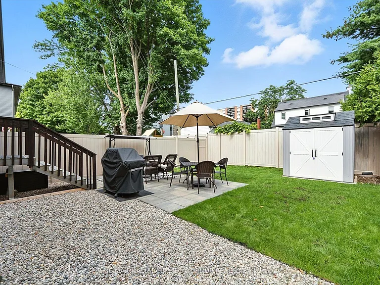 559 Mutual St — Photo 24