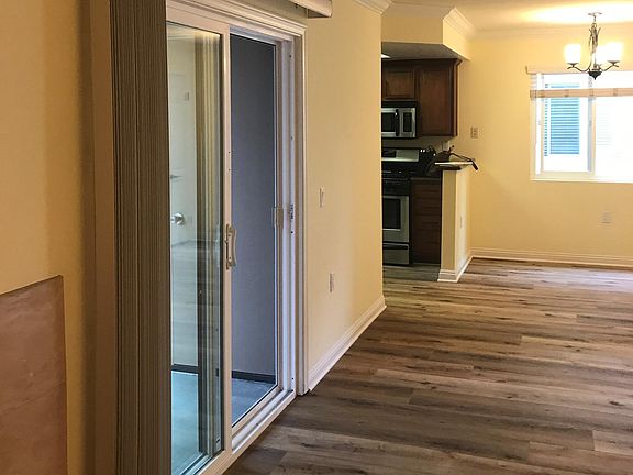 4th image of 500 Sea Cliff Way #501
