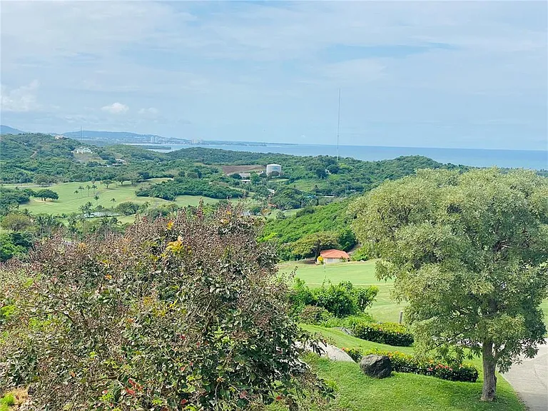 Las Casitas Village 1 Ave Conquistador — Photo 9