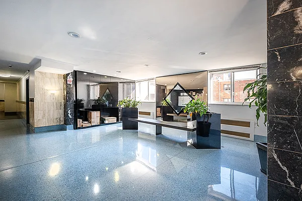 Rented by PMG Real Estate  | media 16