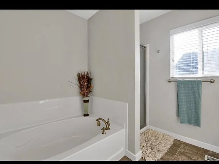 15240 S Glory Dr — Photo 17