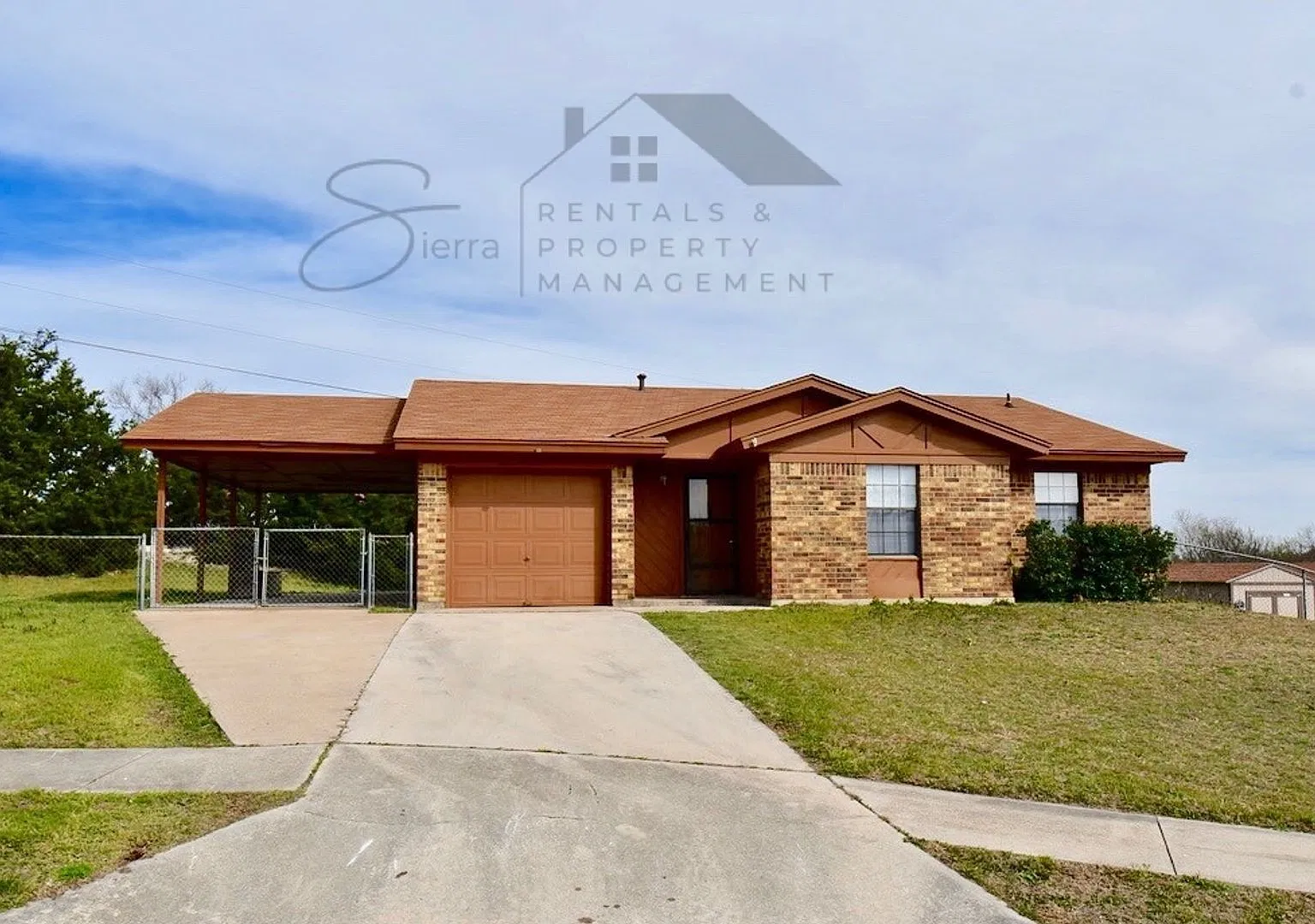 Charming 3 Bedroom 1.75 Bath, 1 Car Garage, 1 Carport Home In Copperas Cove! — Photo 1