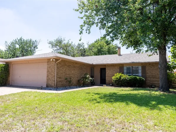 7708 Four Winds Dr, Fort Worth, TX 76133