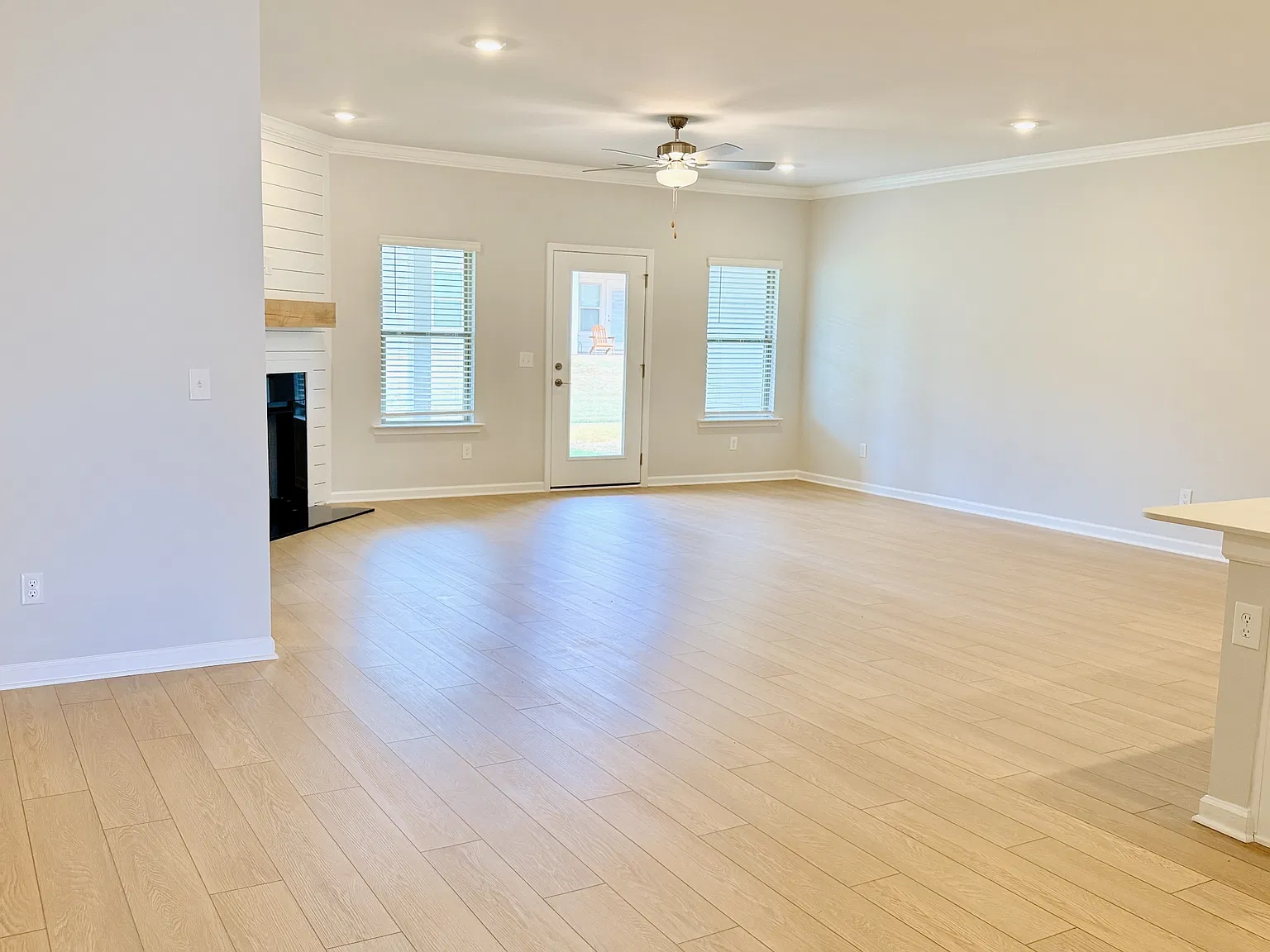 3 bed, 1850 sqft, $2,100 — Photo 4