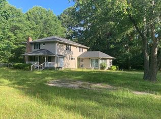 600 Dogwood Ln, Raeford, NC 28376